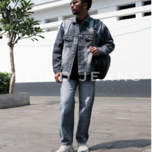 Weird Jeans - Loose Fit Storm Dush  - Celana Jeans Panjang Pria Loose Fit Polos Nyaman Warna Abu-Abu Terang