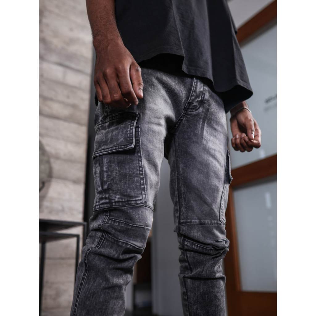 Weird Jeans - Cargo Nixon Grey - Celana Jeans Cargo Panjang Pria Slim Fit Strech Warna Abu-Abu Polos - Image 3